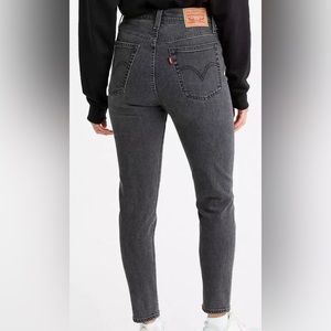Levi’s Gray Wedgie Jeans